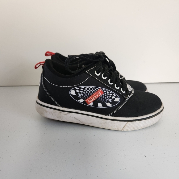 Heelys Black Pro 20 Boys Shoes Wheels Skater Youth Size 2 Wheel Sneakers - Picture 2 of 10